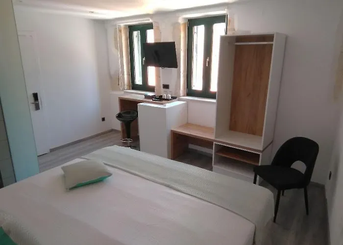 Πανσιόν Antica Canea Luxury